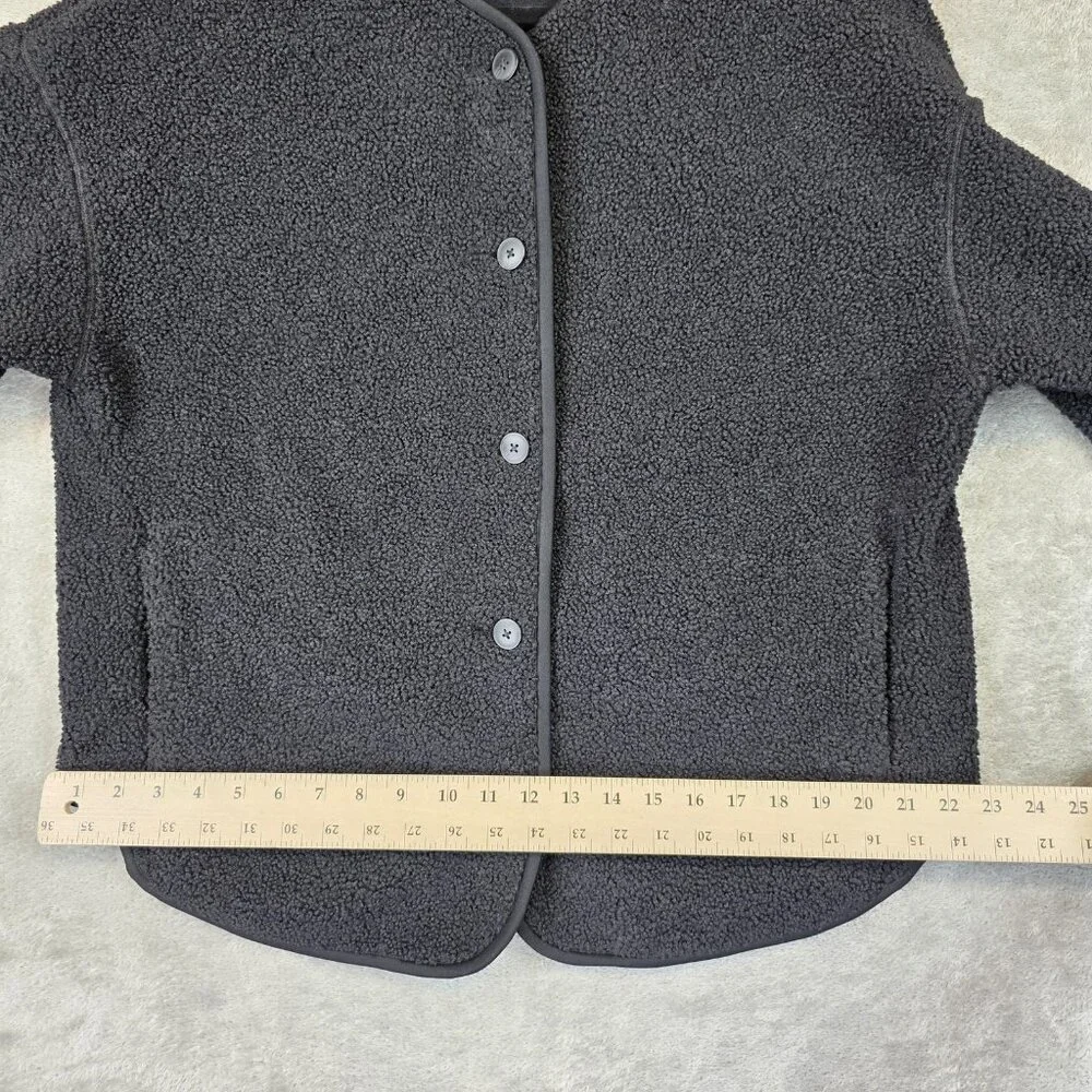 Uniqlo Jacket Womens Medium Black Sherpa Fleece Relaxed Collarless Button - Picture 10 of 10